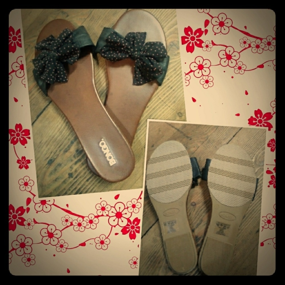 👠Final Price Drop! Adorable Bongo Slides